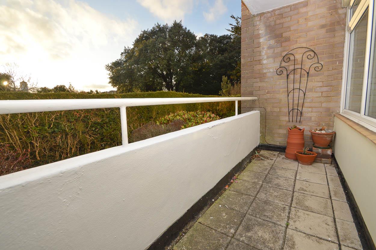 Property Details for St. Annes Road Eastbourne East Sussex BN21 2HR